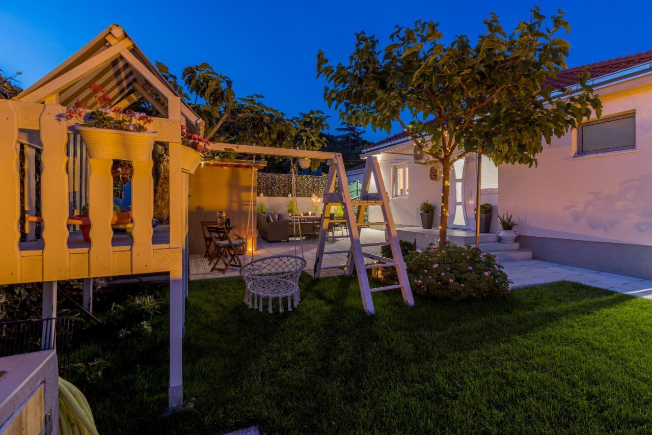 Villa Katess With Heated Pool Split Exterior foto